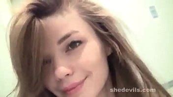 Chica Flaca Esta Chica Traviesa Realmente Quiere Echar Polvo XVIDEOS