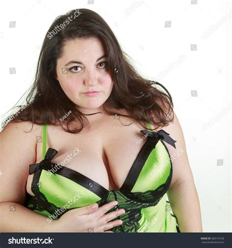 Plus Size Bbw Brunette Woman Posing Foto Stock 580116136 Shutterstock