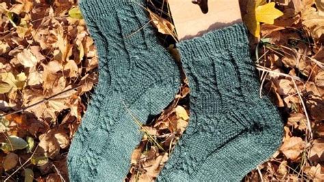 Lovissocks Toe Up Socken Stricken Mit H Bschem Zopfmuster