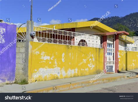 2,265 imágenes de Casas rurales en mexico - Imágenes, fotos y vectores de stock | Shutterstock