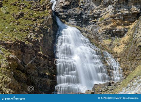 The Horse Tail Waterfalls at Ordesa National Park. Pyrenees. Huesca. Aragon. Spain Stock Photo ...