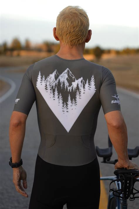 Custom Triathlon Apparel Mauna Apparel