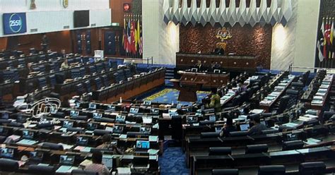 Ahli Parlimen Bersatu Ponteng Dewan Rakyat Beri Sokongan Kepada