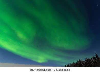 810 Yellowknife Aurora Borealis Images, Stock Photos, 3D objects ...