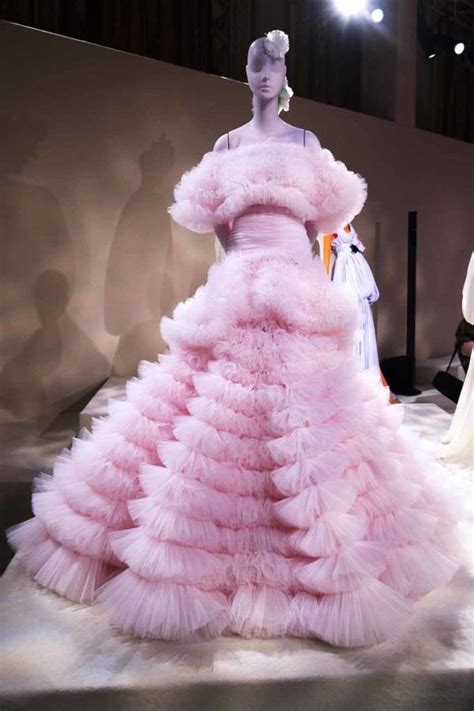 Giambattista Valli FW 2019 Couture Infoimaxtree 1 Vestidos Alta