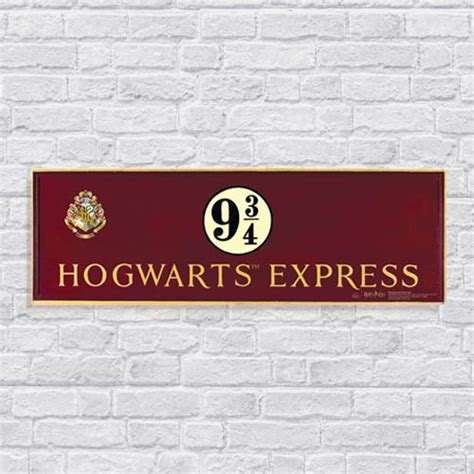 Lionel Harry Potter Hogwarts Express 37 Piece Train Set Battery Movie