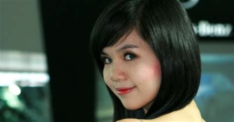 Ngoc Trinh Sexy Girl At Auto Show Viet Nam Bikini Model Asian Beauties Part Jav