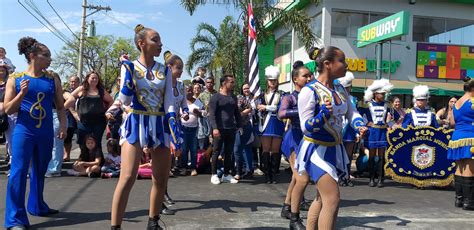 Veja Fotos Do Desfile C Vico Em Comemora O Ao Anivers Rio De Araraquara