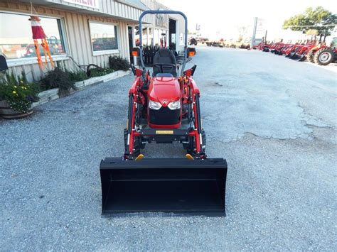 2023 Massey Ferguson Gc1723eb Tlb Hydro Tractor For Sale In Higginsville Mo Ironsearch