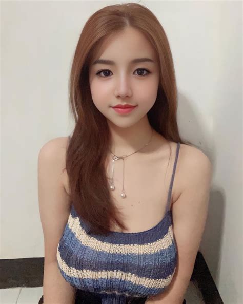 Hot girl siêu vòng mặc đồ ở nhà cũng gợi cảm mê người Người đẹp Việt Giải Trí