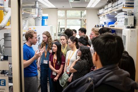 Admitted Students Discover Caltech - www.caltech.edu