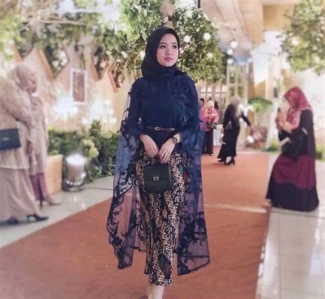 Inspirasi Kebaya Lamaran Muslim Yang Bisa Kamu Tiru Updated The Best