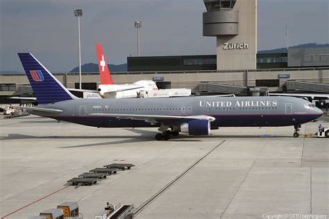 United Airlines Boeing Er N Ua Photo Netairspace