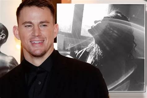 Jessie J Shares Naked Shower Photo And Shows Her Mate Sitting On The Toilet Mirror Online