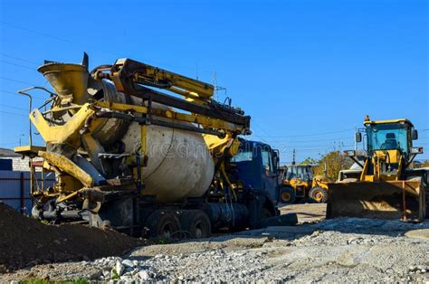 Concrete Truck Pouring Cement Stock Image - Image of dwelling, brick ...