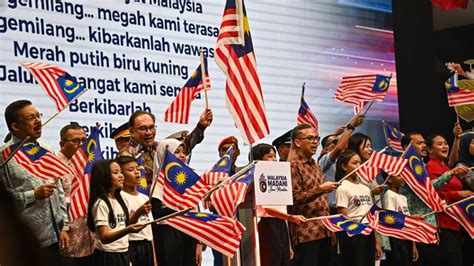 Pm Ajak Lapisan Rakyat Kibar Jalur Gemilang Malaysiaaktif