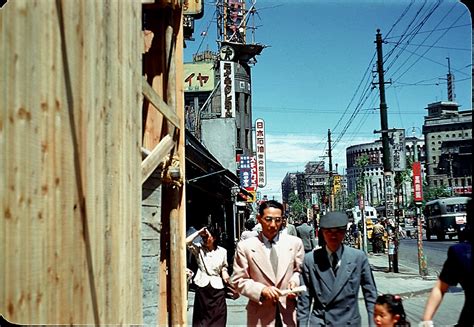 中井かんいち On Twitter 69年前の銀座の風景。 1951（昭和26）年夏にhoward Bornemeierが撮影したカラー