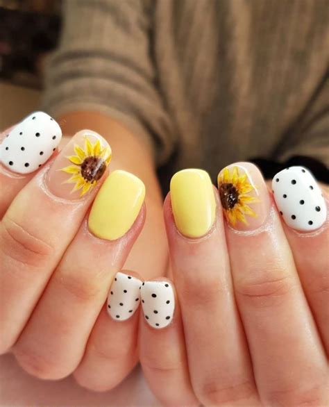 Fall Nail Designs With Sunflowers Get Ready For The Coziest Season