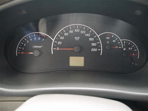 Пересвет приборной панели — Lada Калина седан, 1,6 л, 2007 года ...