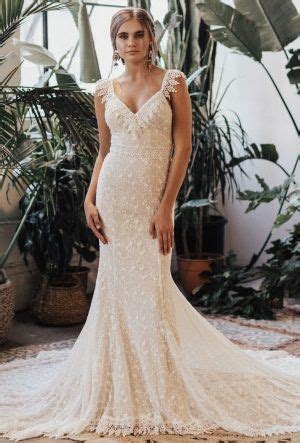 Dreamers And Lovers Bridal Gowns Bridal Gowns For Laid Back Brides