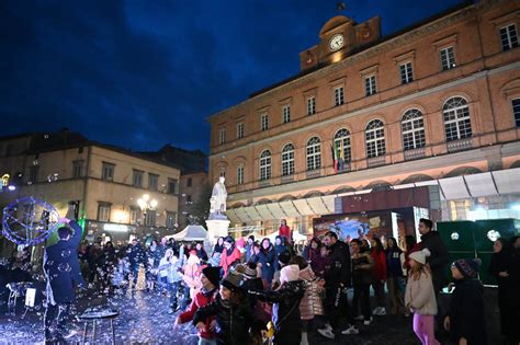 Natale In Tuscia Tra Presepi Viventi E Mercatini Snap Italy