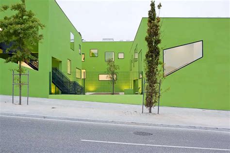 Education Center of Antas, Porto, Portugal - e-architect