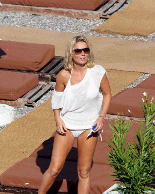 Geri Halliwell Flashing Panties Upkirt And Bikini On Beach Paparazzi Shoots And Porn Pictures