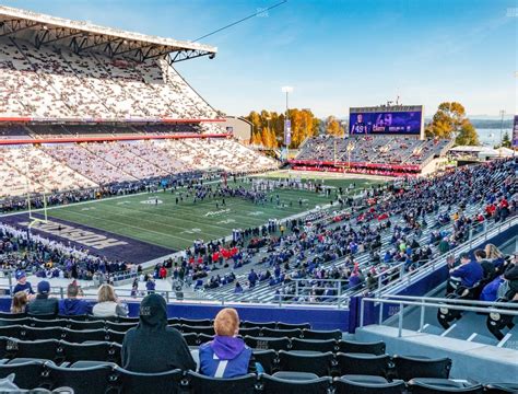 Husky Stadium Section 213 Seat Views Seatgeek