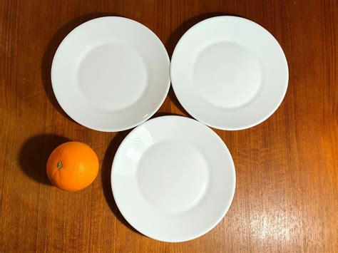 Set Of 3 Arcopal Restaurant White 75 Medium Size Plates Opalescent