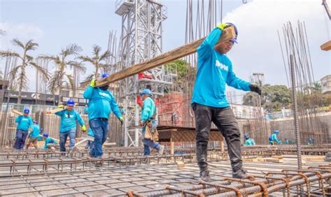 Dom Colocar Metros C Bicos De Concreto Hidr Ulico En S Tano Del