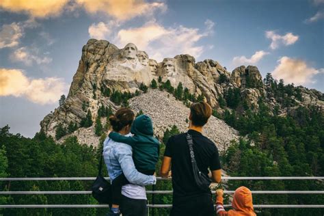 Mount Rushmore - Travel Talk Tours