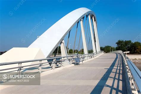 Main Street Bridge, Columbus, Ohio - SuperStock