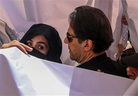 Wife Of Pakistan S Imran Khan Gets Bail In Graft Case Media Say