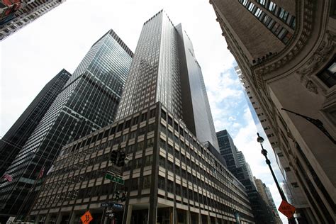Société Générale weighs moving New York base from 245 Park Ave. | Crain