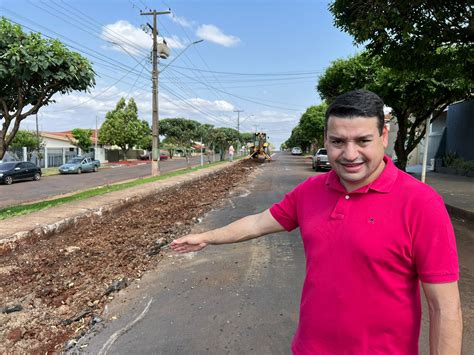 Engenheiro Beltrão Prefeito Acompanha Início Das Obras De Revitalização Da Avenida Ivaí