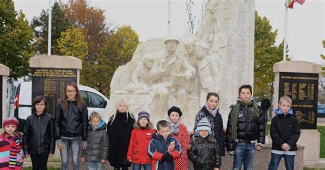 Dombasle Sur Meurthe Une Le On Dhistoire Au Monument Aux Morts