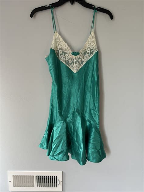 VICTORIAS SECRET Gold Label Satin Teddy Lingerie Nigh Gem