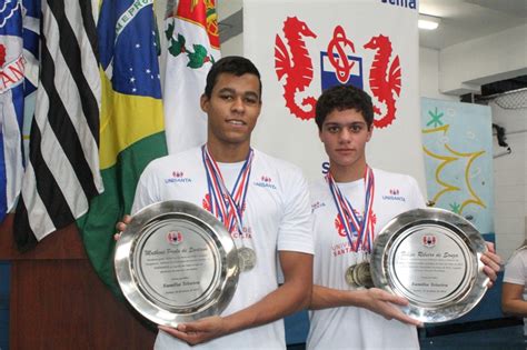 Alunos Do Colégio Santa Cecília Conquistam Sete Medalhas Para O Brasil