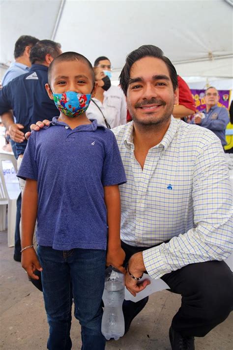 Surten Familias Sus Tiles Escolares Con Apoyo Del Gobierno De Reynosa