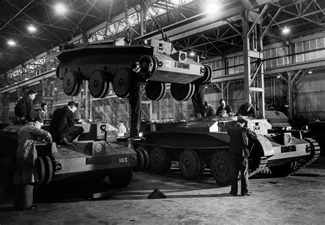 Rare Photographs Show The Tank Factories Of The Second World War 1940