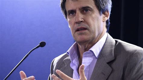 Prat Gay licita Letes en dólares a días y lanza bono en pesos al