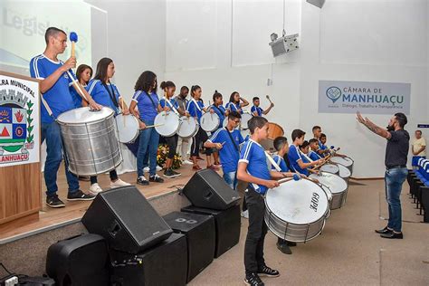 Câmara de Vereadores de Manhuaçu lança Projeto Escola do Legislativo