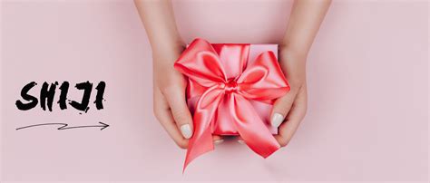 Amazon Thick Silicone Realistic Dildo With Flower Shaped Suction Cup Wide Giant