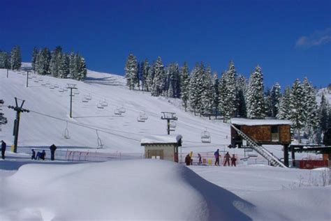 Tahoe Donner Ski Hill with Fresh Snow