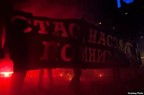 From fights with Nazis to a split due to the war. The story of antifa ...
