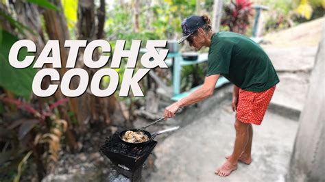 Catch And Cook Jamaican Rasta Prepares Escovitch Barracuda Youtube