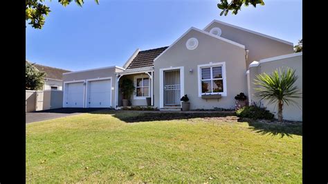 Bed House For Sale In Western Cape Cape Town Tableview And