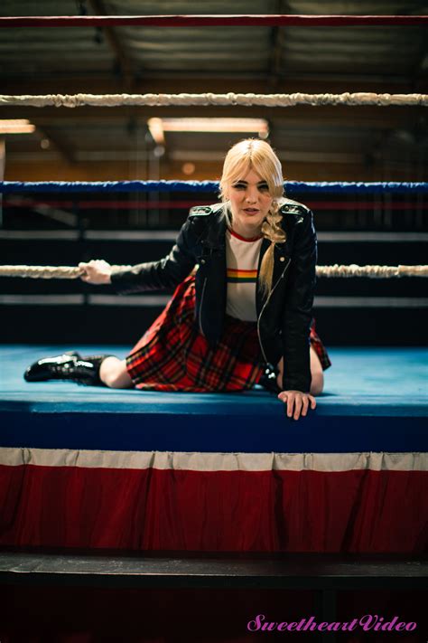 Sporty Babes Kenna James And Cadence Lux Licking In The Locker Room MILF Fox