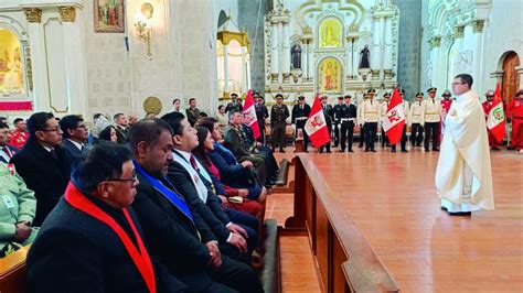 Párroco les recordó a las autoridades que los cargos son pasajeros y