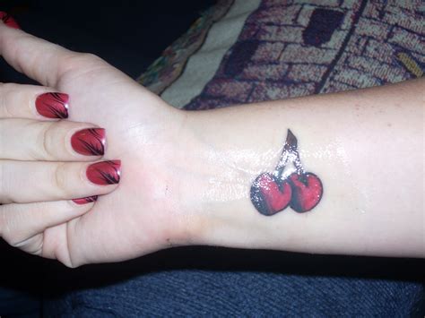 All About Fashion: Cherry Blossom Tattoo Designs